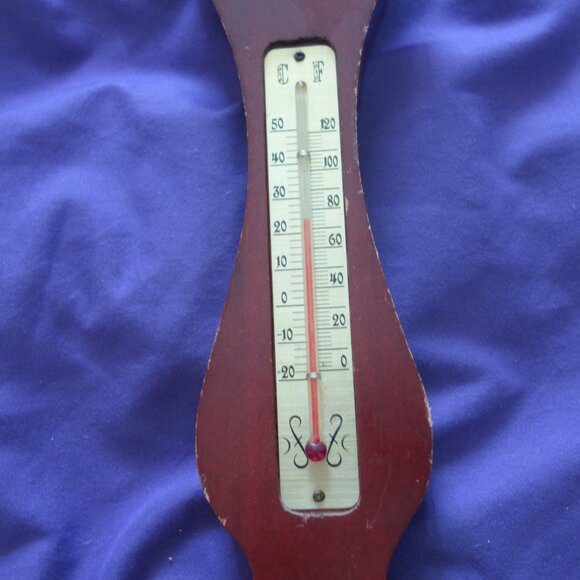 Vintage Weather Station Includes Thermometer, Thermor Barometer and Hygrometer - Picture 13 of 15